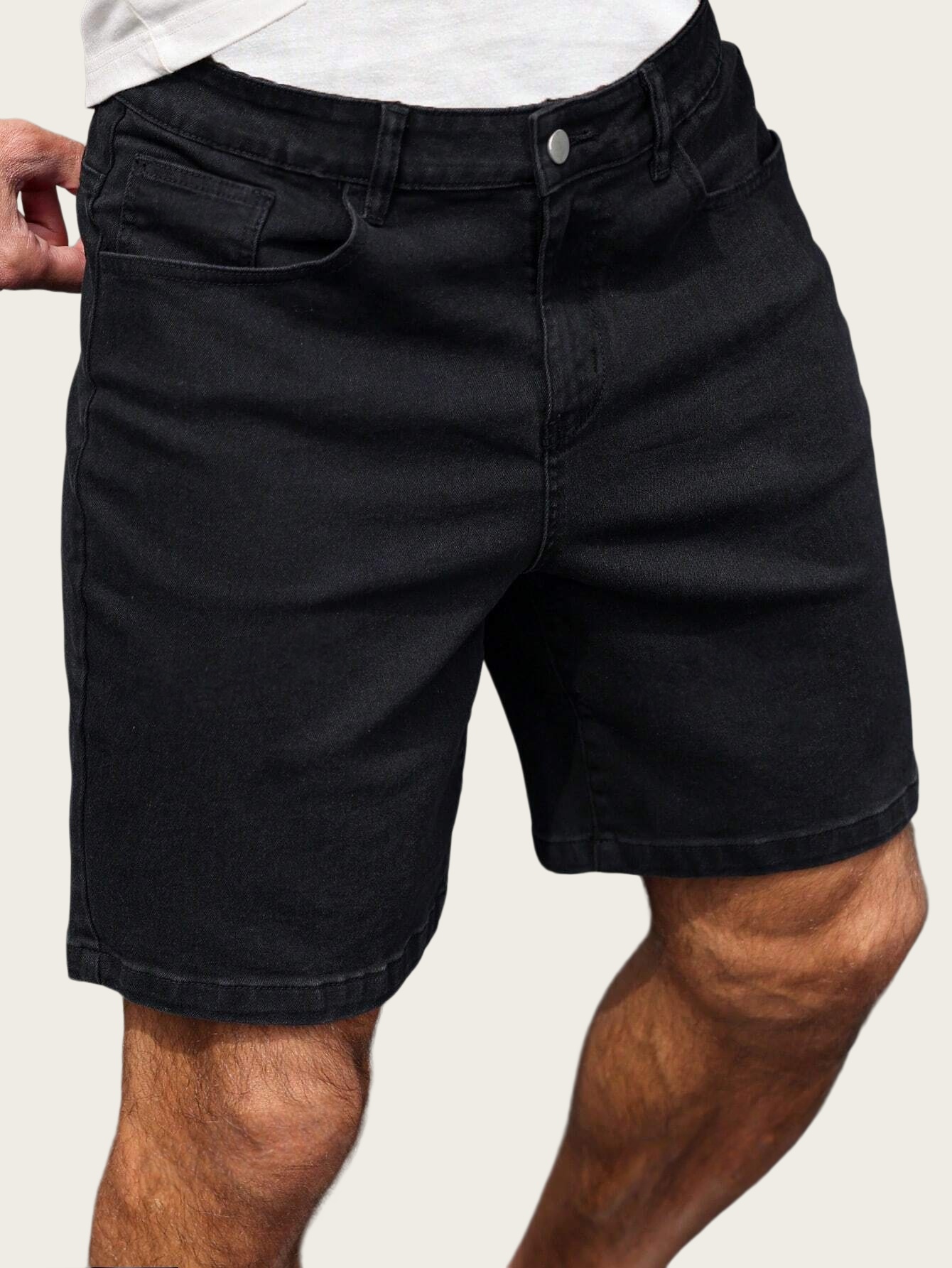 Levis Jeans 501 - Celana Pendek Denim Slim Straight Hitam